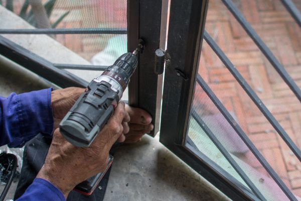 Steel Window Repair in Davenport